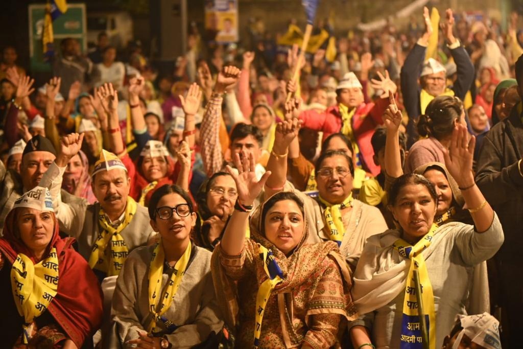 10वां स्थापना दिवस पर बोले केजरीवाल आम आदमीपार्टी देश की जनता की नई उम्मीद और विश्वास 10वां स्थापना दिवस पर बोले केजरीवाल आम आदमीपार्टी देश की जनता की नई उम्मीद और विश्वास